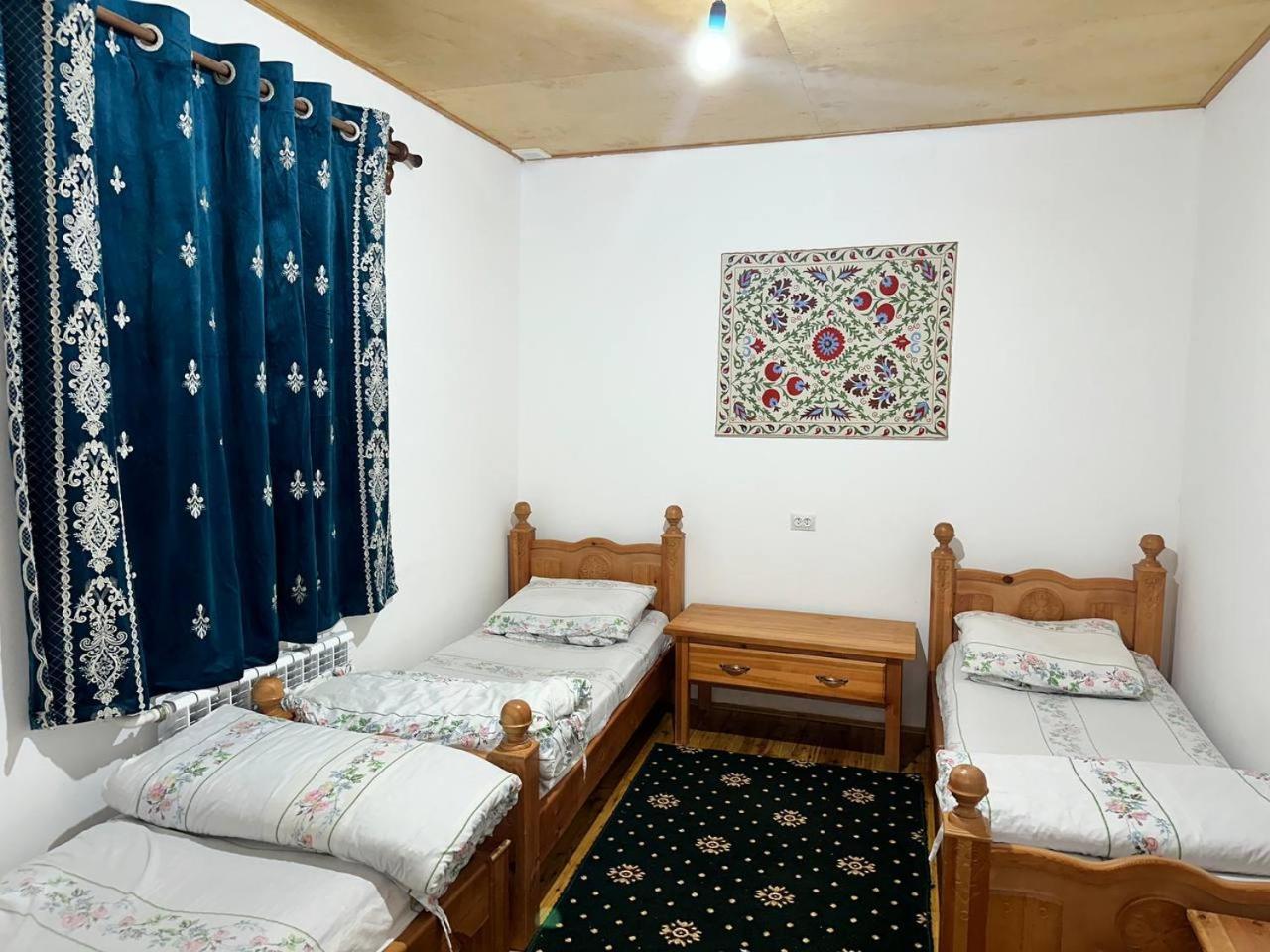 Hayat Guesthouse Nuratau Mountain Yukary-Ukhum 外观 照片