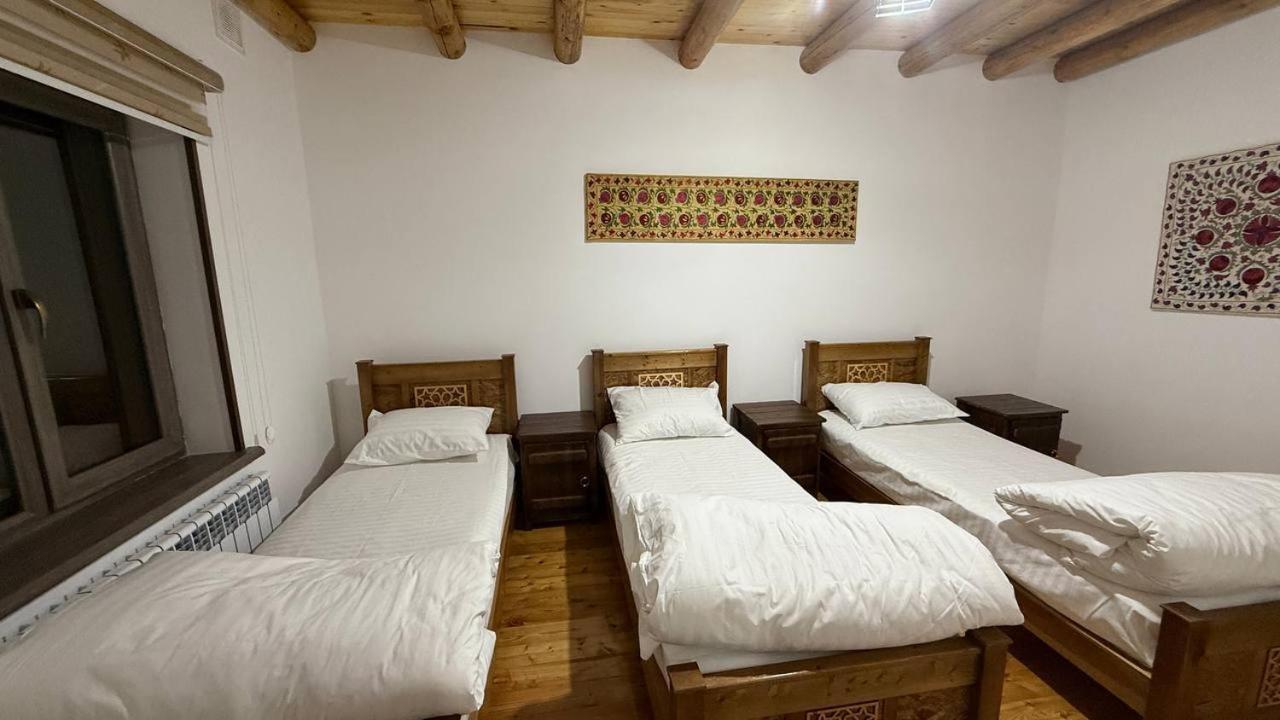 Hayat Guesthouse Nuratau Mountain Yukary-Ukhum 外观 照片